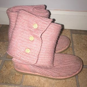 Pink sweater uggs